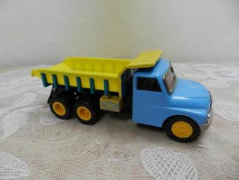 Spielzeugauto - Metall, Kunststoff - 1970 Spielzeugauto - Metall, Kunststoff - 1970